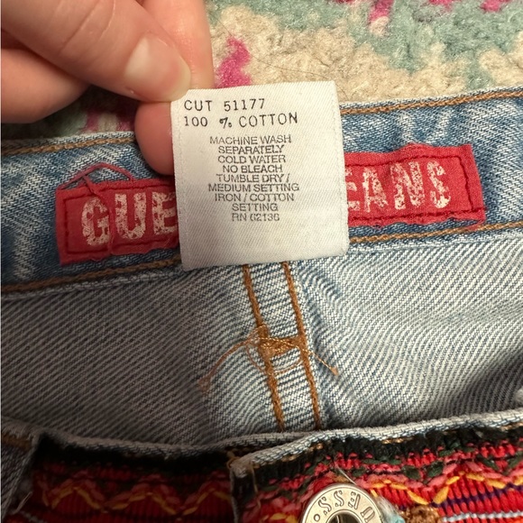 Vintage Guess Embroidered Jeans - Picture 8 of 15